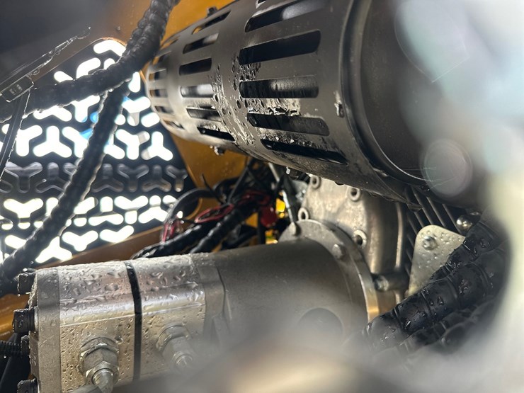 #5141-•-2025-agt-mx-crt23-mini-skid-steer-image-27