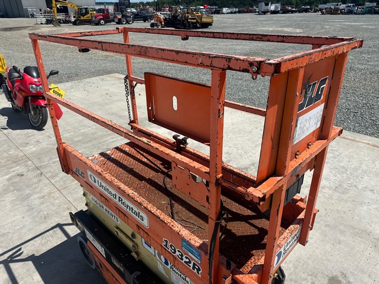 #60981-•-2017-snorkel-1932r-scissor-lift-image-12