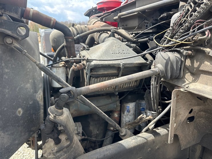 1981-mack-dm600-image-19