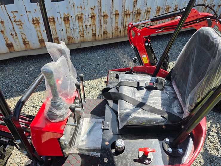 #5016-•-unused-future-ft13-mini-excavator-image-18