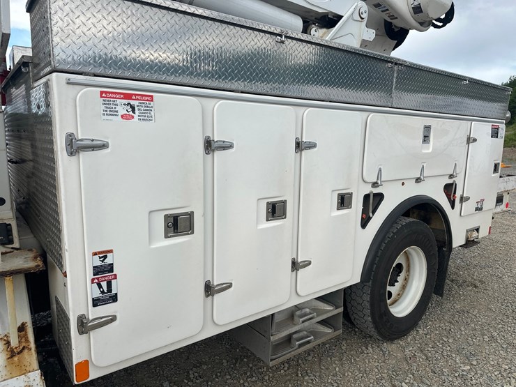 2013-international-durastar-4300-image-19