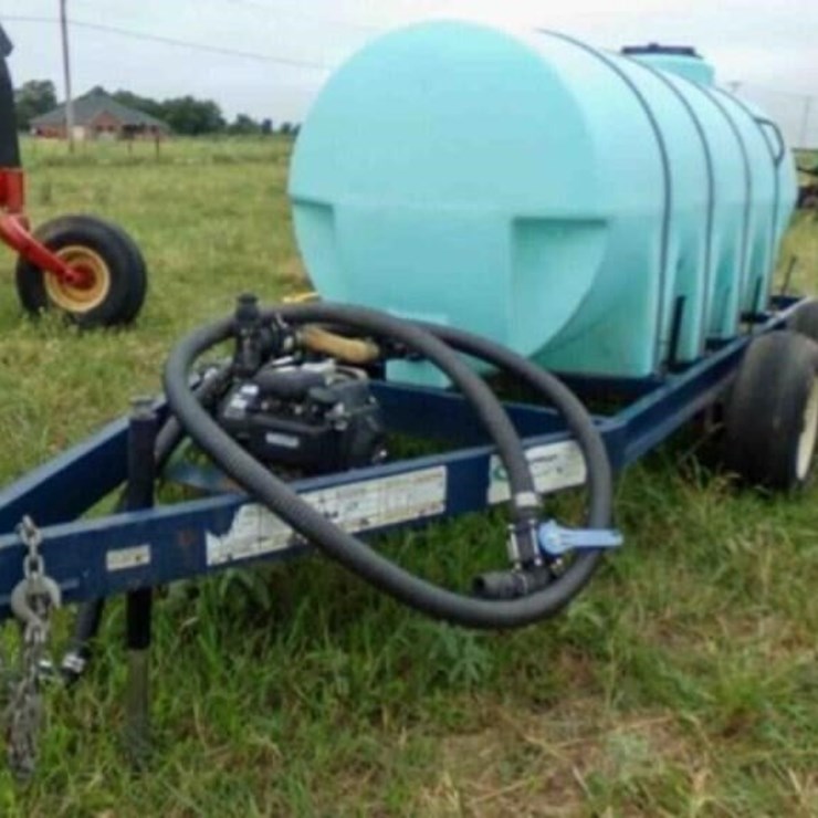 1000 Gal Nurse Tank With Motor/Pump
