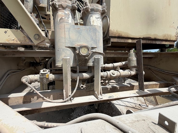 #1757-•-2005-mestco-hp4000-crusher-image-47