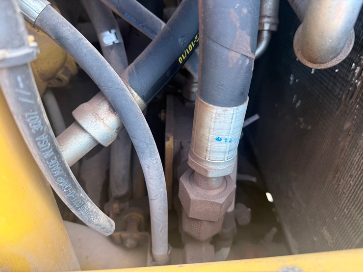 caterpillar-160m-image-147