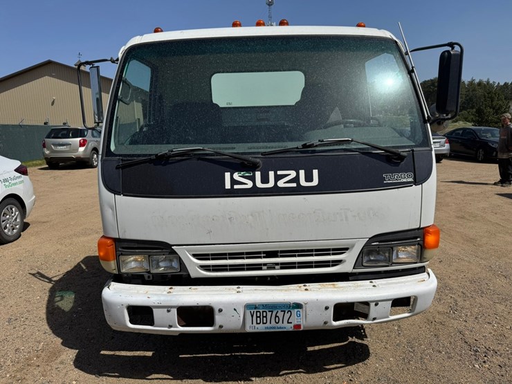 2001-isuzu-npr-image-8