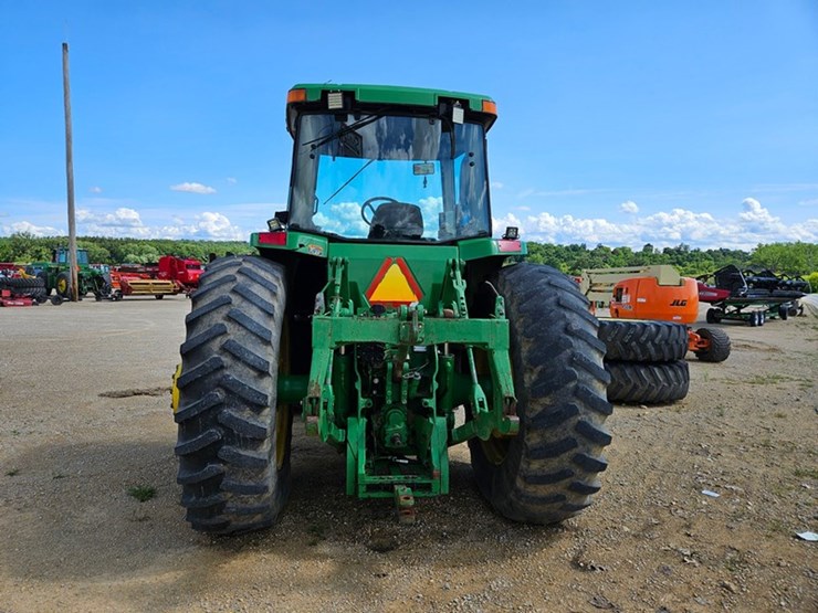 john-deere-8300-image-4