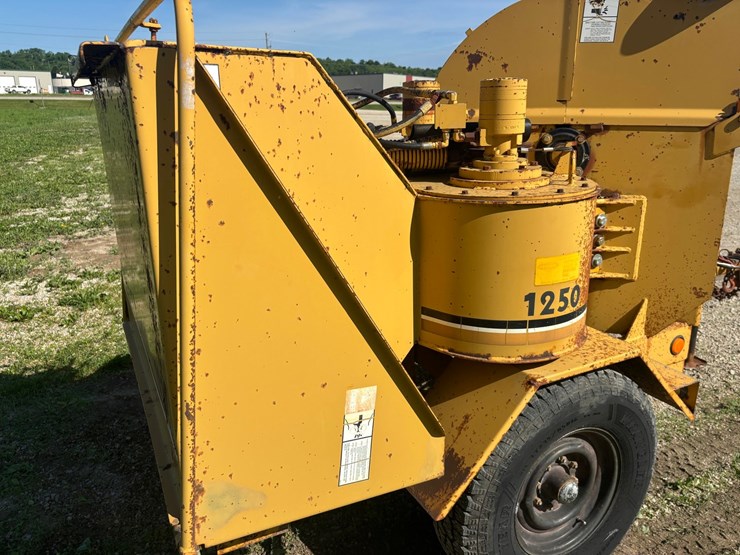 #2176-•-1991-vermeer-1250bc-towable-wood-chipper-image-5