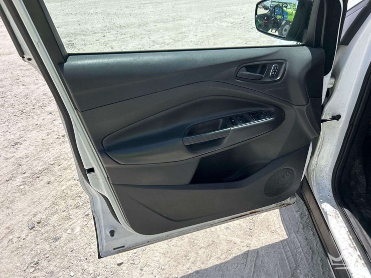 2015-ford-escape-image-10