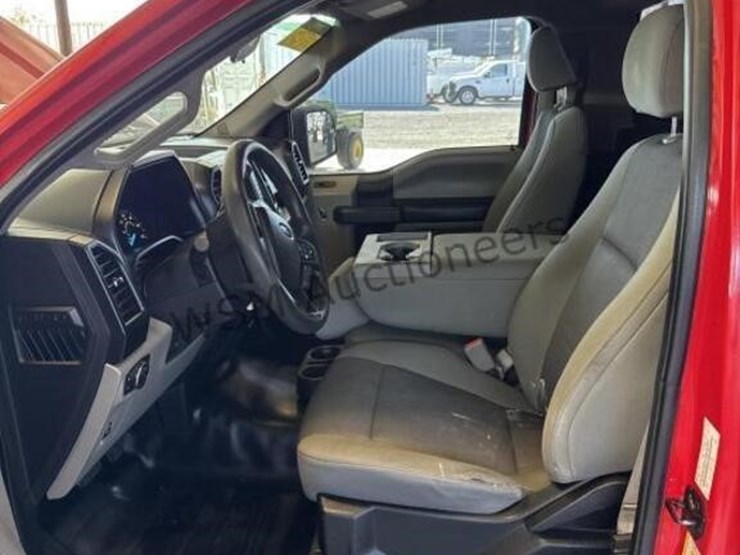 2016-ford-f150-image-22