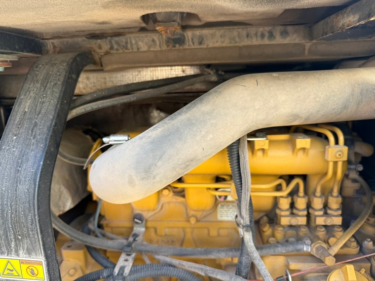 caterpillar-305.5e2-image-46