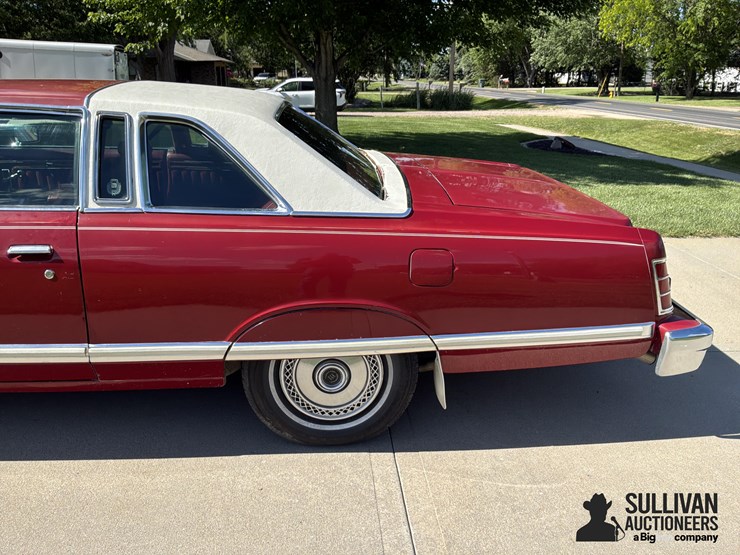 1978-ford-ltd-landau-2-door-collector-car-image-14