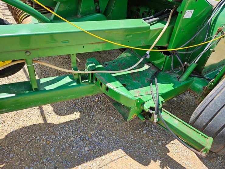 john-deere-3950-image-31