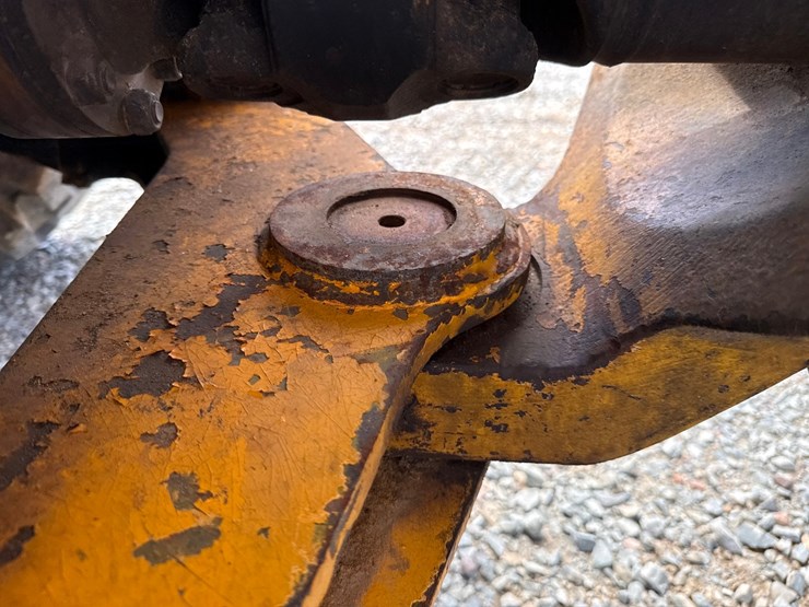 jcb-712-image-39