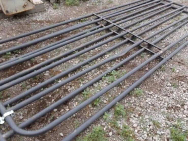 2--12'-6-bar-gates-image-2
