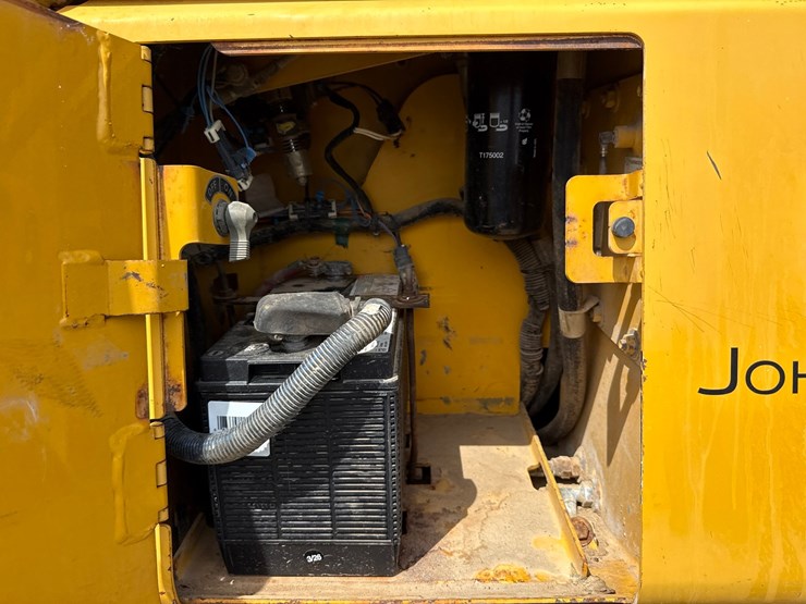 deere-550h-image-40