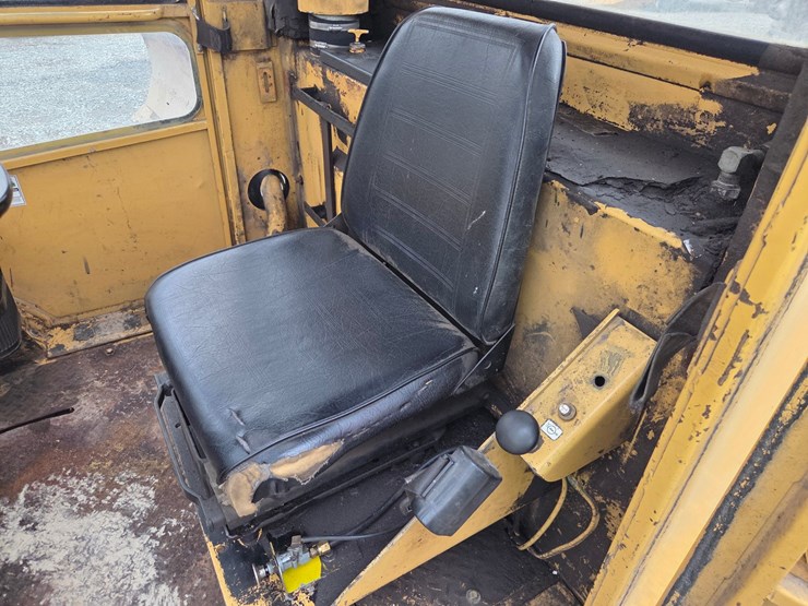 #60845-•-hyster-275-forklift-image-39