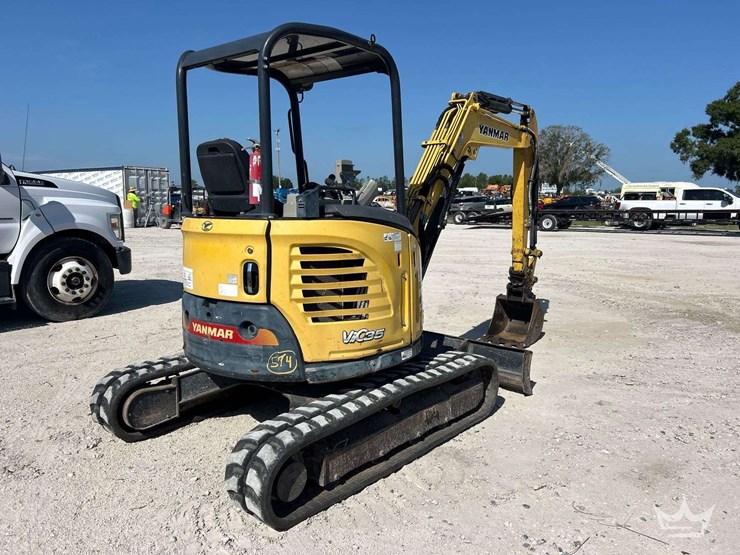 yanmar-vi035-6a-mini-excavator-image-3