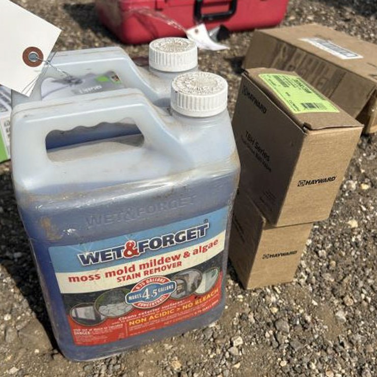 #112 • (2) 1/2" CPVC Ball Valve, (2) Wet & Forget Moss,