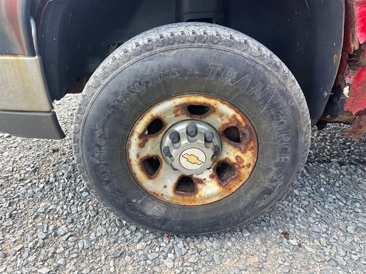 2005-chevrolet-3500-image-44