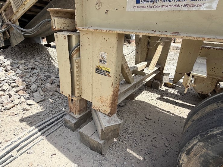 #1757-•-2005-mestco-hp4000-crusher-image-20