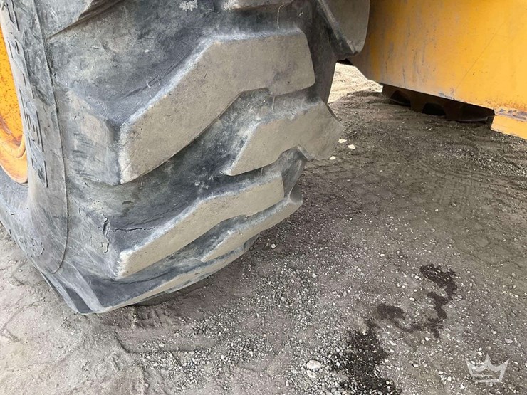 2007-deere-444j-image-27
