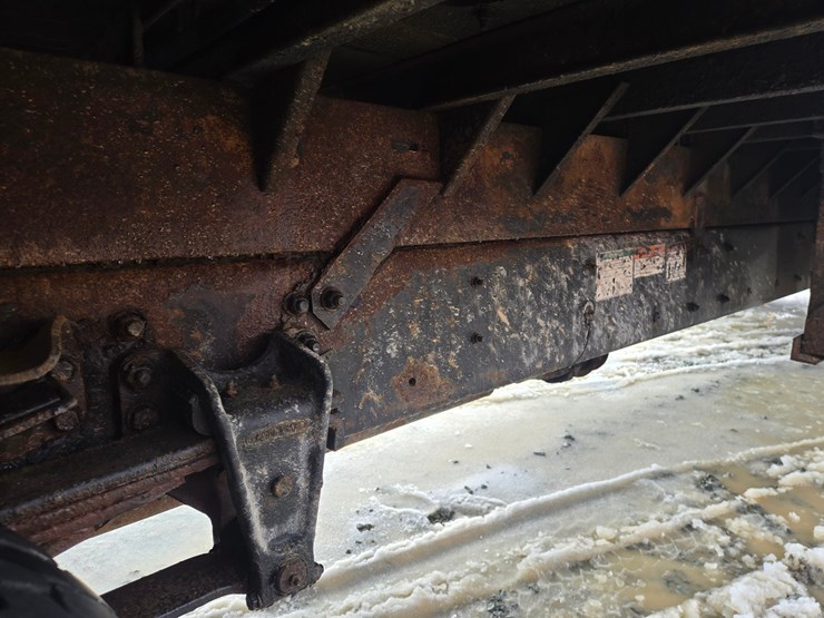 #60855-•-2002-sterling-flatbed-truck-image-35