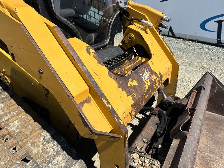 caterpillar-299d3-xe-image-13