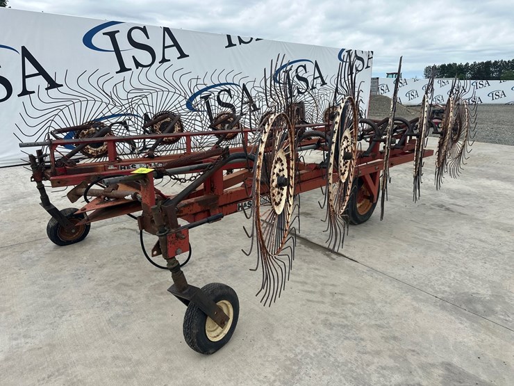 #5037-•-bi-fold-hay-rake-image-1