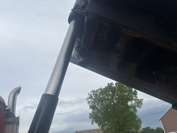 2004-mack-granite-cv713-image-73