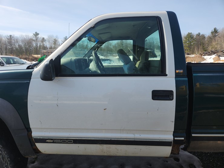 1998-chevrolet-3500-image-18
