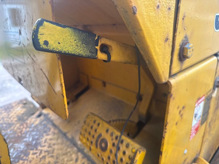 john-deere-450e-image-55