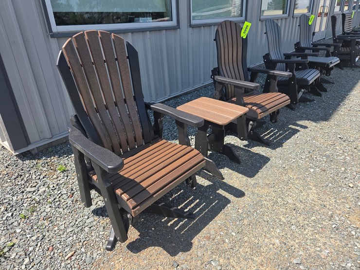 #5996-•-pair-of-outdoor-fanback-gliders-w/-table-image-3