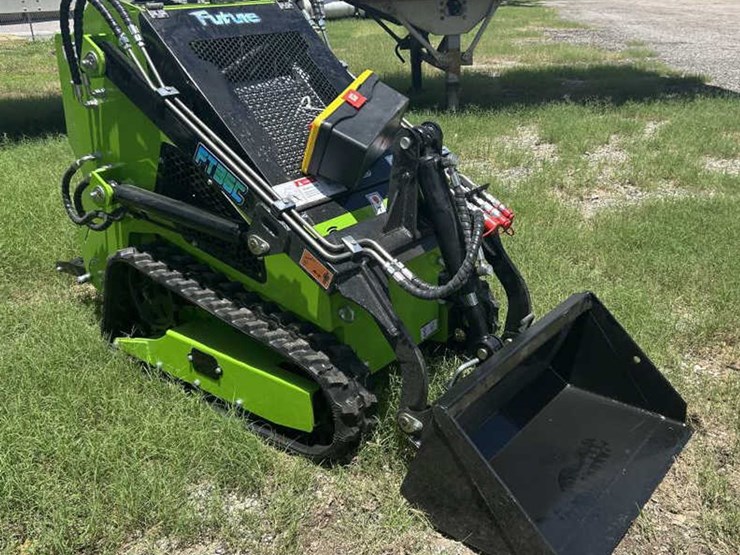 #49-•-mini-skid-steer-loader---ft36c---gas-image-5