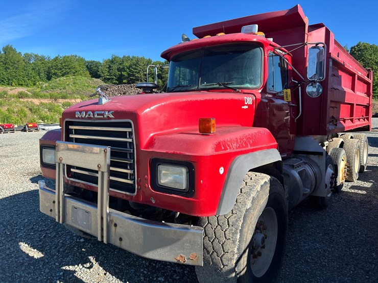 2001-mack-rd688s-image-9
