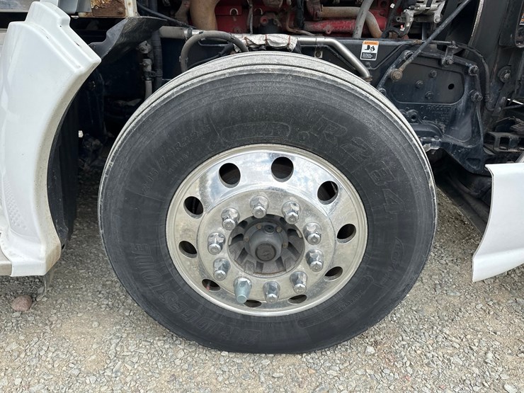 2014-kenworth-t660-image-76