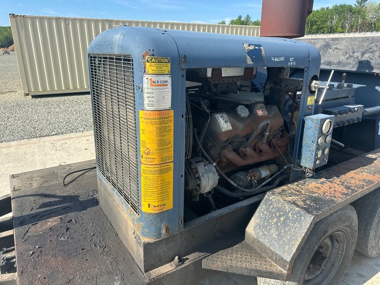 #5022-•-nlb-corp.-10150d-towable-air-compressor-image-12