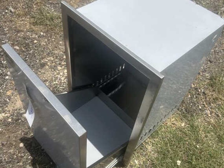 #241-•-stainless-steel-trash-drawer-for-built-in-outdoor-image-4