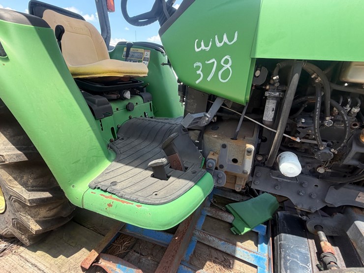 #91-•-john-deere-tractor-image-19