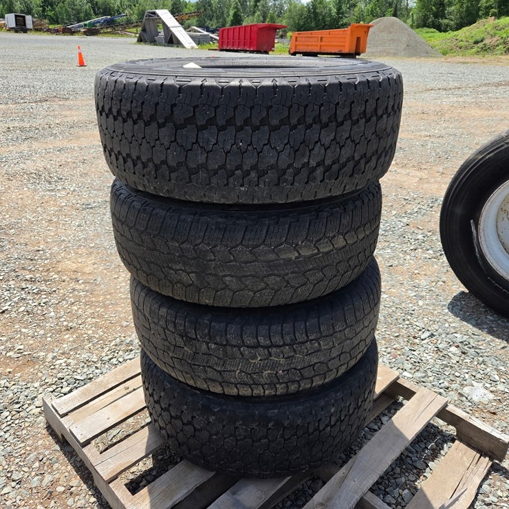 #6471 • (4) Goodyear Wrangler 275/70R17 Tires W/Rims
