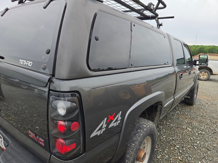 2002-gmc-1500hd-image-57