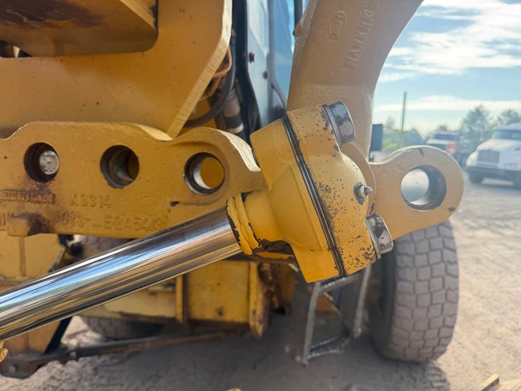 caterpillar-160m-image-85