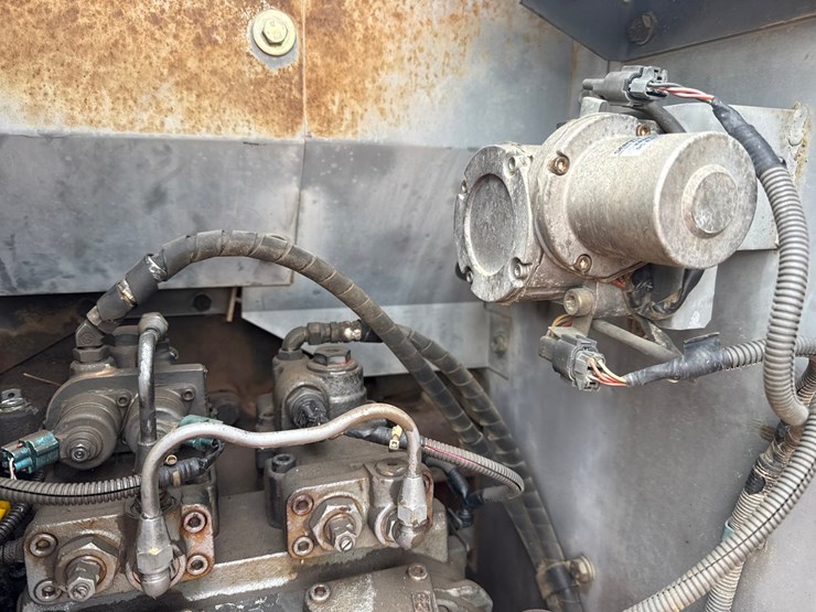 2006-hitachi-zx225-image-62