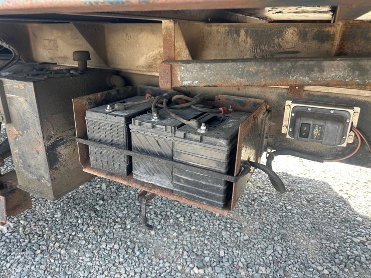 1991-ford-l9000-image-18