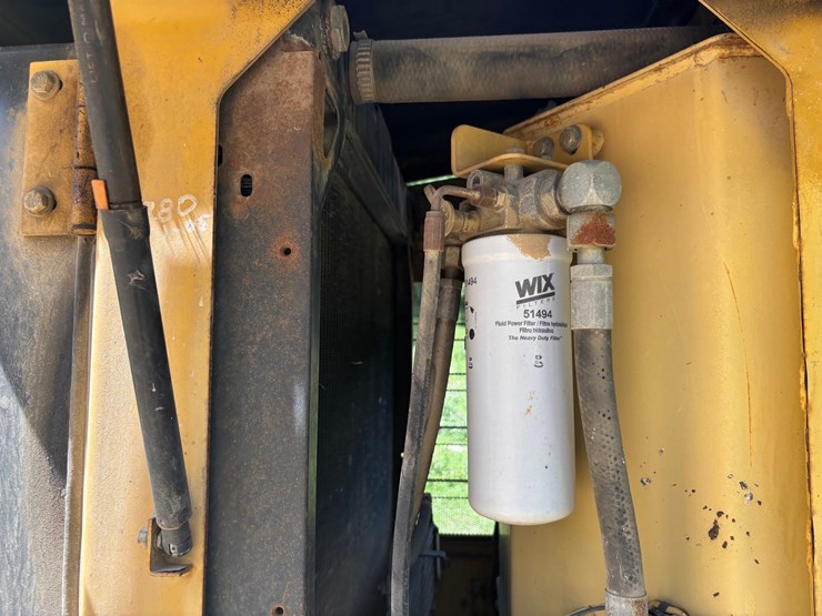 caterpillar-928g-image-36