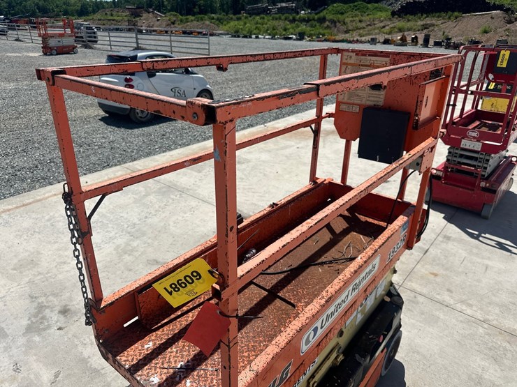 #60981-•-2017-snorkel-1932r-scissor-lift-image-11
