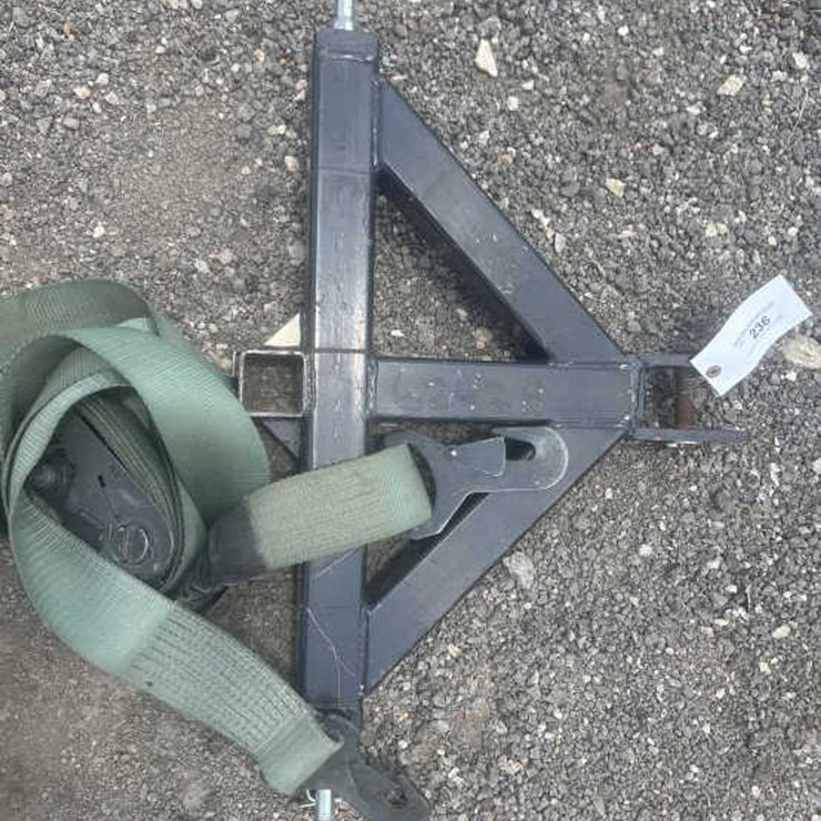 #236 • 3-Pt Trailer Hitch Adapter w/ Ratchet Strap