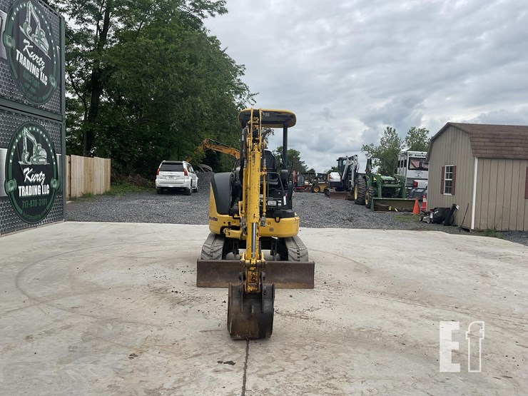 2020-komatsu-pc30mr-5-image-7