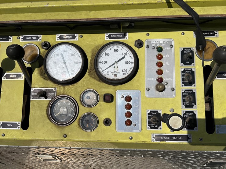 #5028-•-1991-amertek-2500-l-fire-truck-image-50