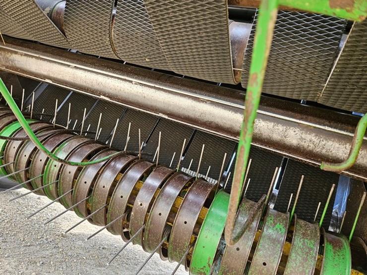john-deere-530-image-16