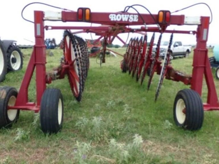 rowse-16-wheel-rake,-missing-one-wheel-image-6